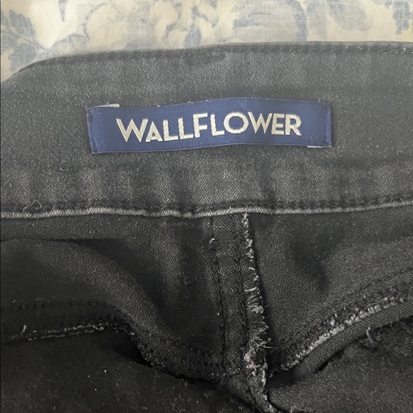 Wallflower High Waist Black Shorts - Picture 2 of 4